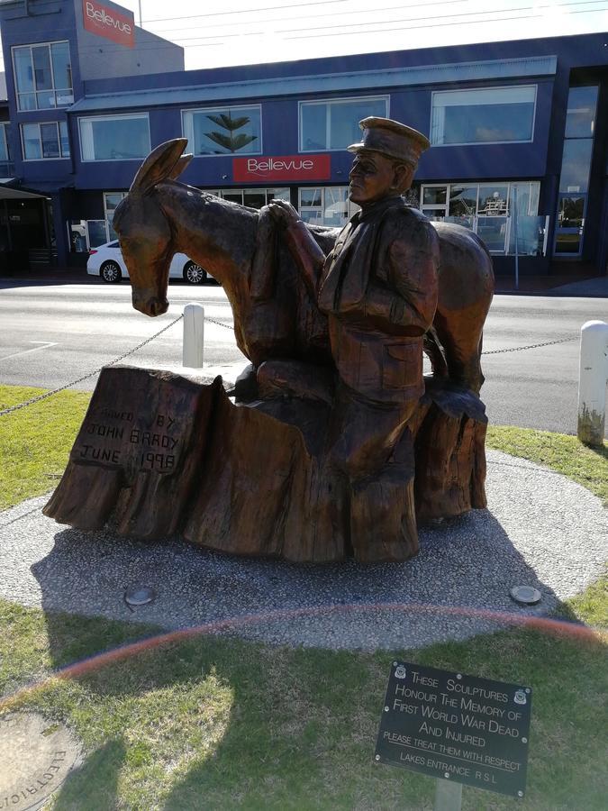 Banjo Paterson Motor Inn Lakes Entrance Eksteriør bilde